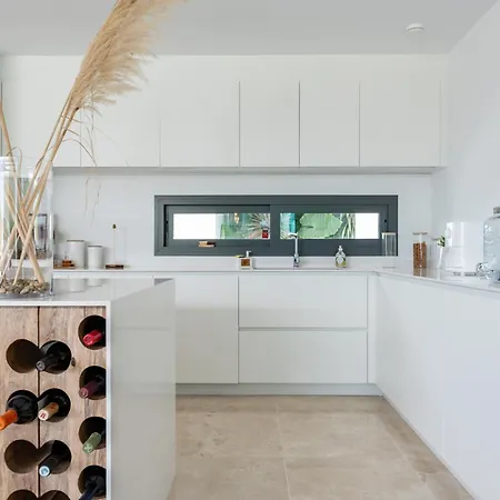 Lujosa Con Vistas Al Mar *