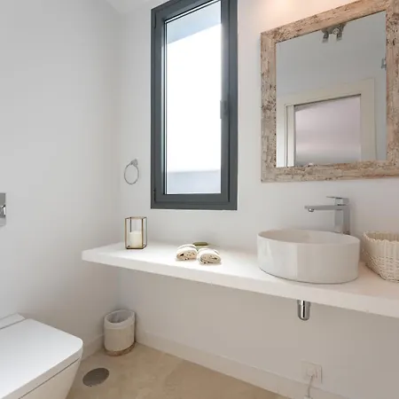 Lujosa Con Vistas Al Mar *